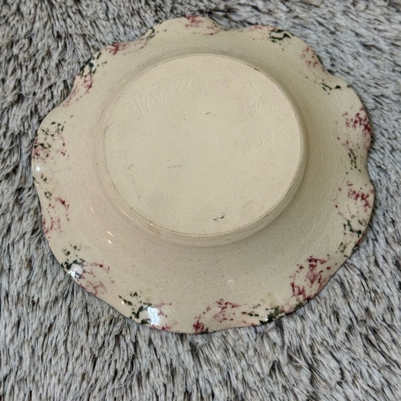 Festive Santa Decorative Plate - Picture 5 of 6